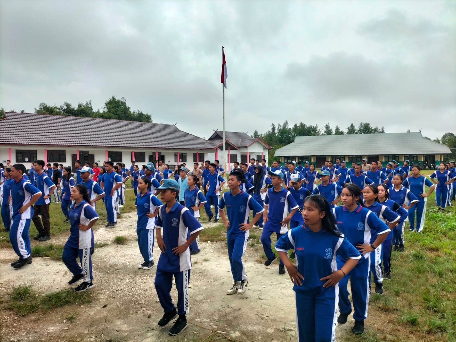 Senam Pagi Langkah Menuju Generasi Anak Indonesia Hebat