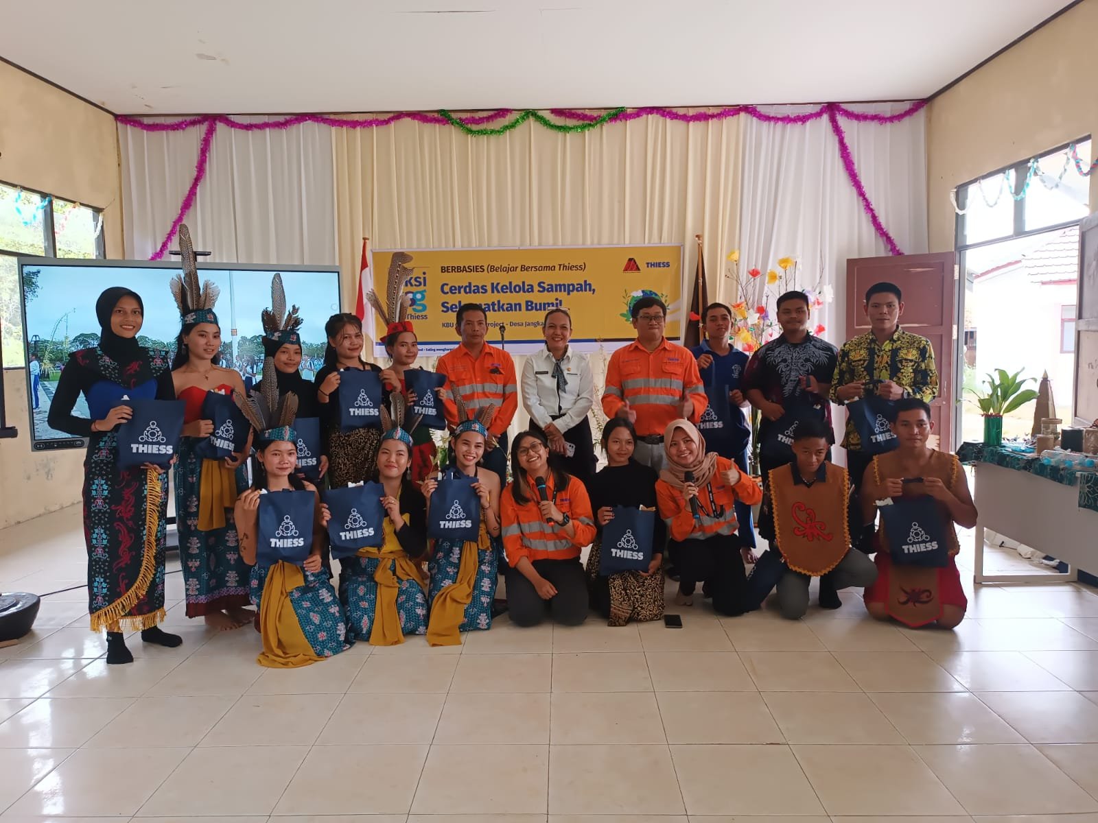 Kegiatan Sosialisasi PT THIESS dan PT KBU (Kapuas Bara Utama)  di SMA Negeri 1 Pasak Talawang